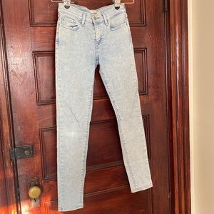 Levi’s 710 light wash jeans